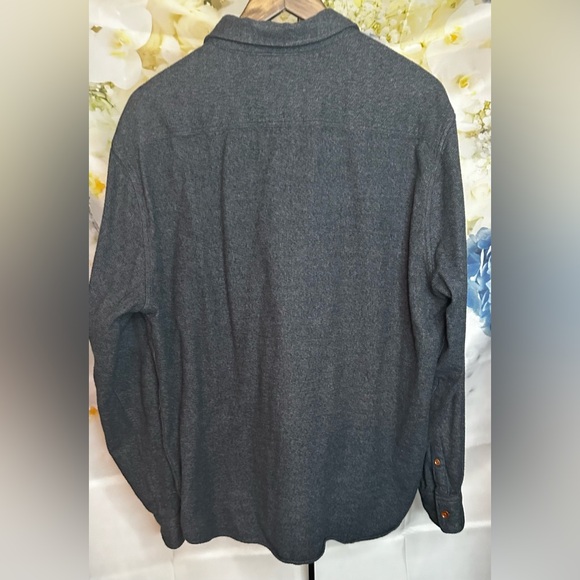 Faherty Brand men’s charcoal grey long sleeve button down NWOT - Picture 5 of 9